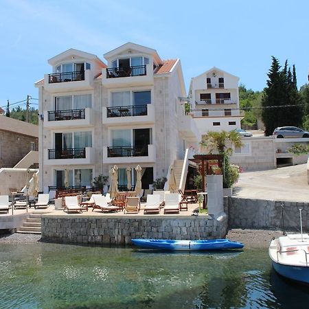 Apartments Harmonia Tivat Exteriör bild