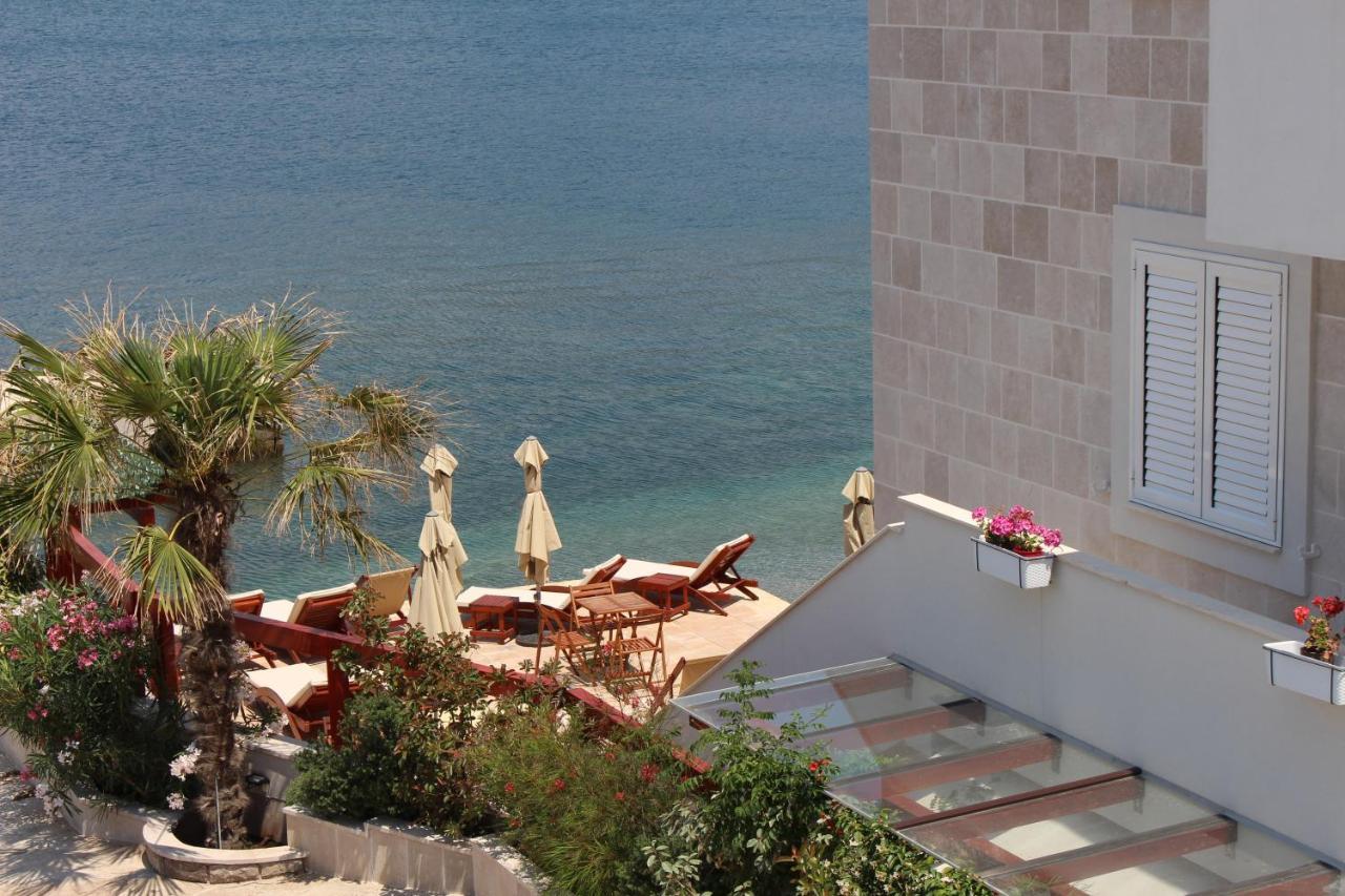 Apartments Harmonia Tivat Exteriör bild
