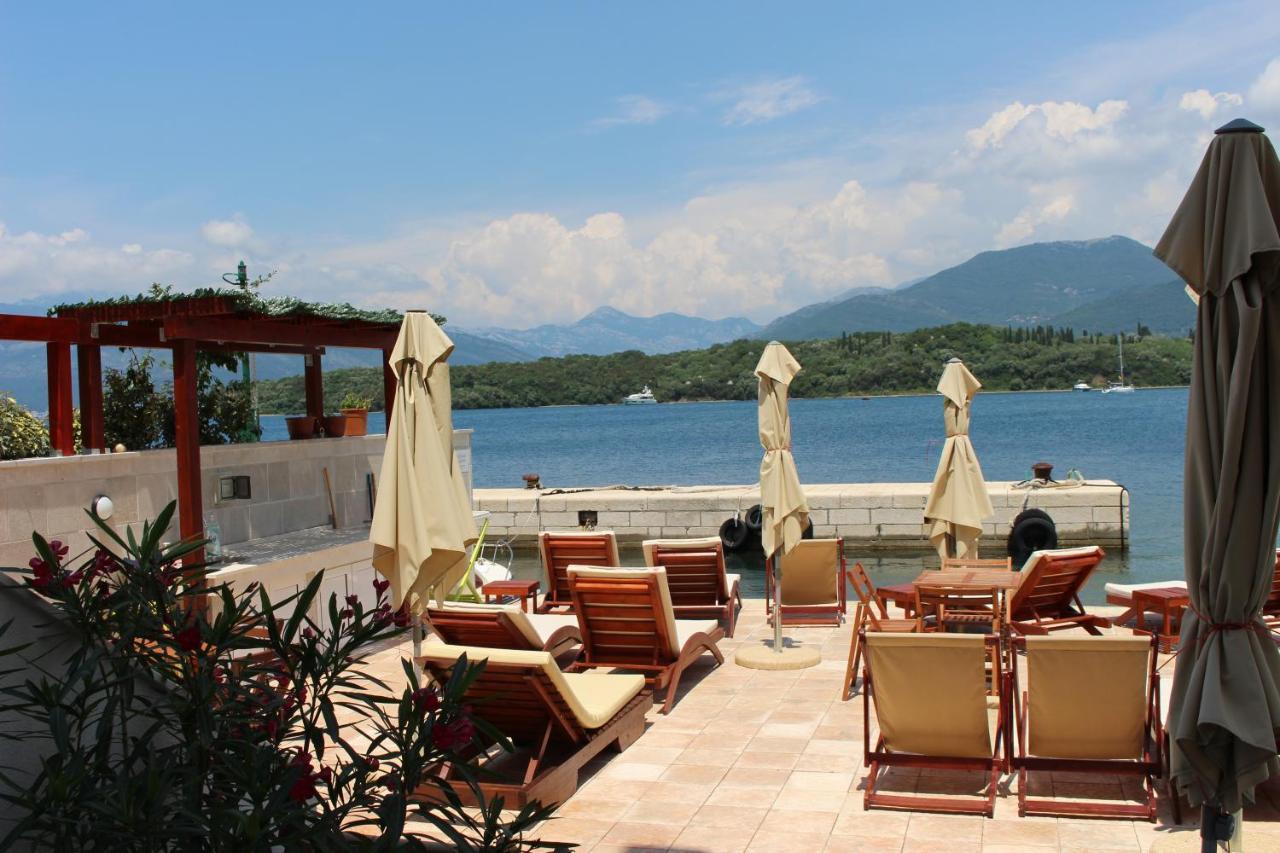 Apartments Harmonia Tivat Exteriör bild