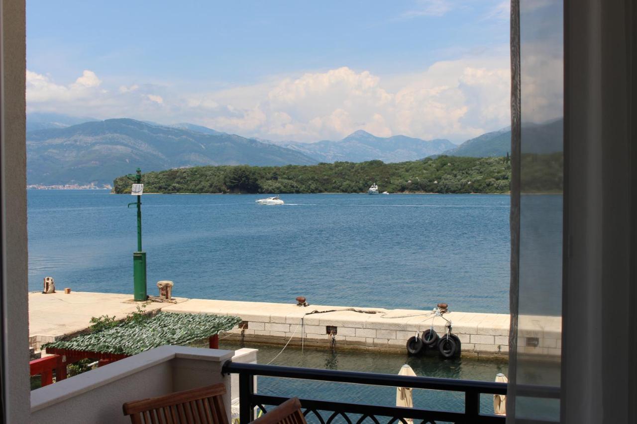 Apartments Harmonia Tivat Exteriör bild